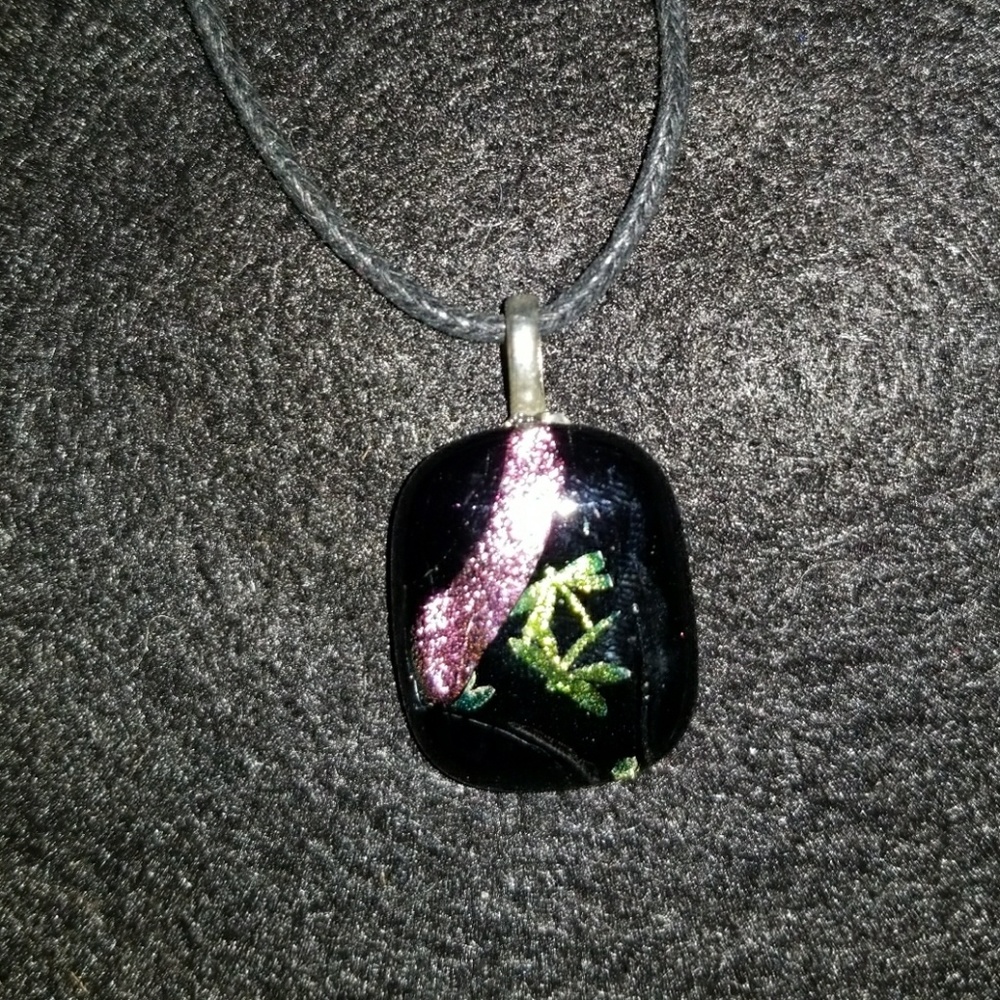 Dychroic glass pendant necklace